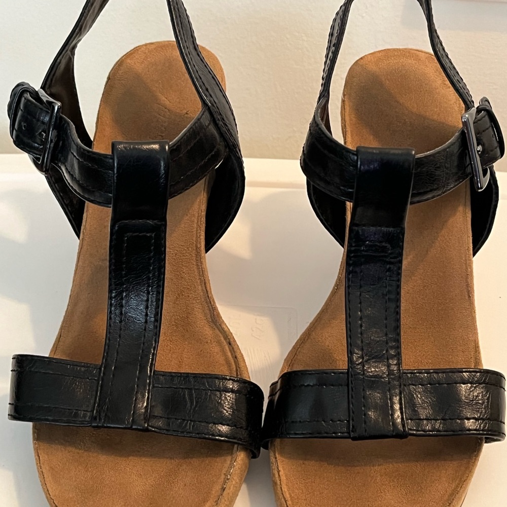 Aerosoles Black Wedges